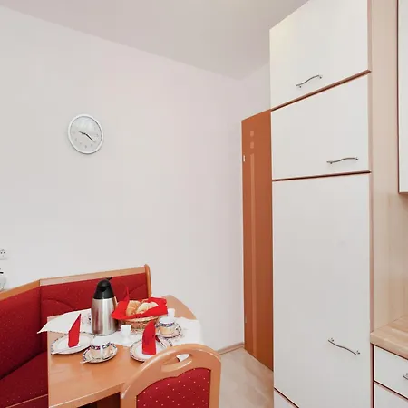 Apartment In Altenmarkt Near Slopes, Cleaning Included Altenmarkt im Pongau